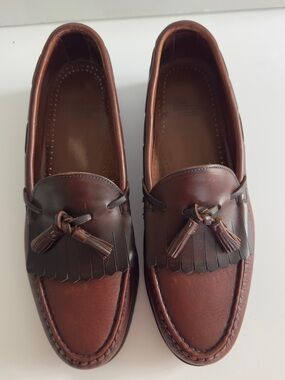 Allen Edmonds Nashua Two Tone Slip On Kiltie Tassel Loafer 10 1/2